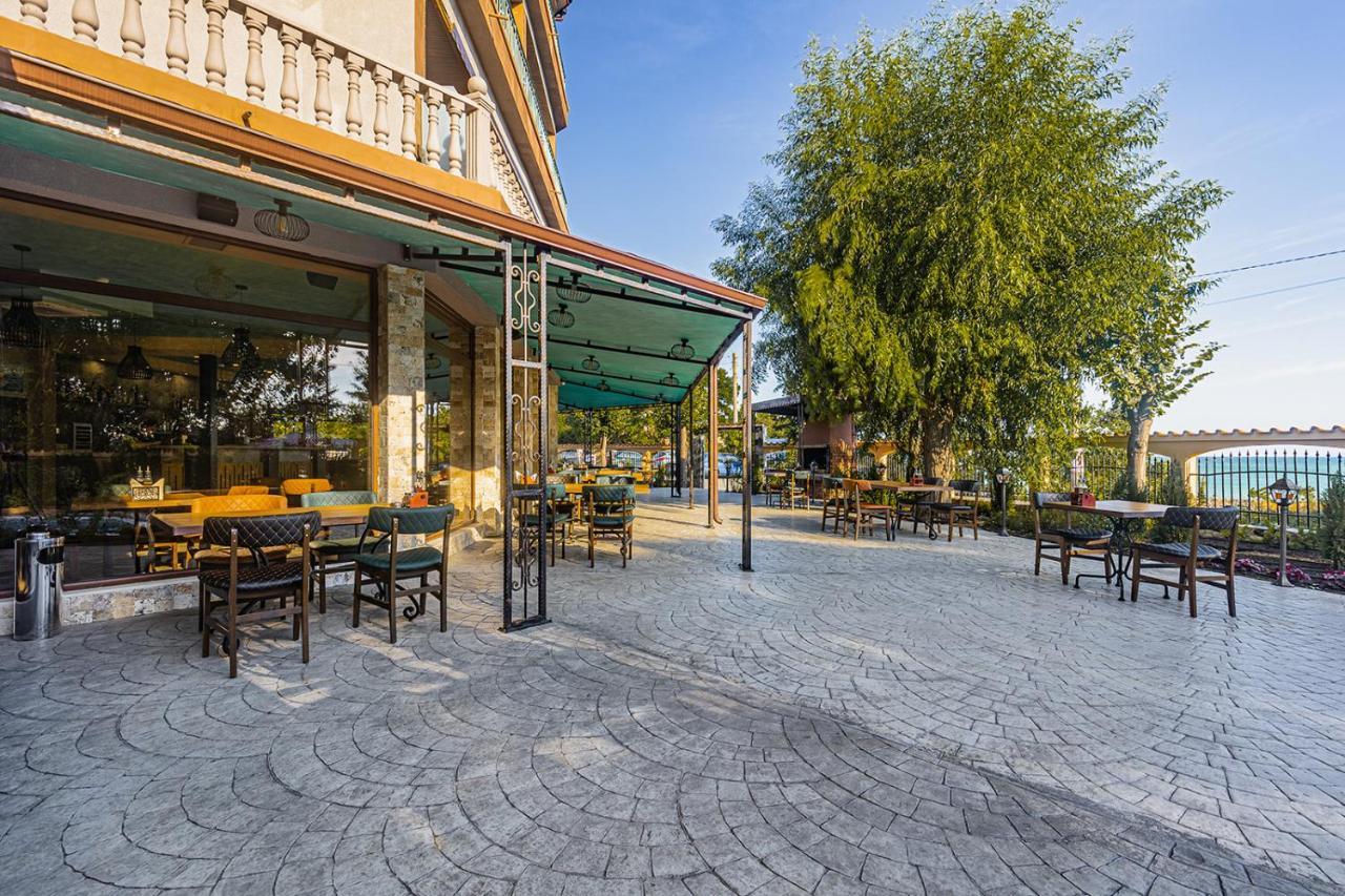 Lecardo Hotel Aheloy Exterior foto