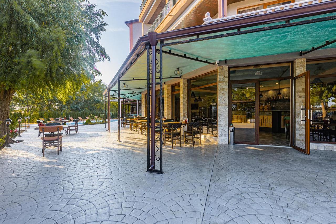 Lecardo Hotel Aheloy Exterior foto