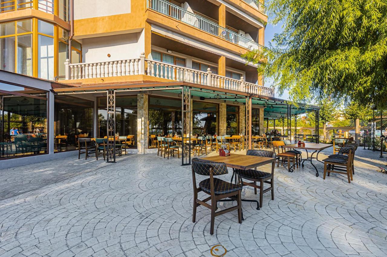 Lecardo Hotel Aheloy Exterior foto